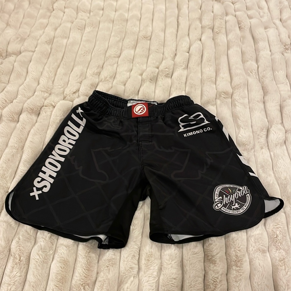 Shoyoroll Winter 15 Shorts • Black • Size Medium (M) • USED